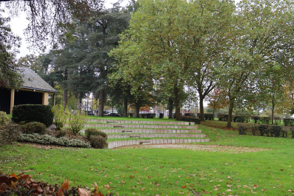 Théâtre de verdure - GREZ-NEUVILLE